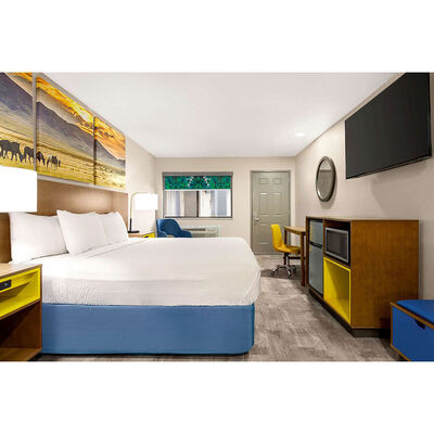 Next slide Save product  find similar  Ningbo Taisen Furniture Co., Ltd. logo Ningbo Taisen Furniture Co., Ltd.  Ningbo, CN 10 yrs Custom Manufacturer  #1 best seller in Hotel Bedroom Sets ≤2h Respon