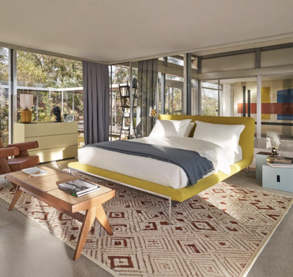 Factory Price Solid Wood Modern Luxury Bedroom Furniture Set for Five-Star Hotels Apartments One-Stop Design Procurement Service