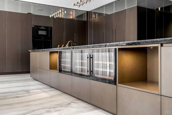 Customized Modern Kitchen Island Cabinet Solid Wood Grain Finish Dovetail Drawer Construction Premium Residential Commercial