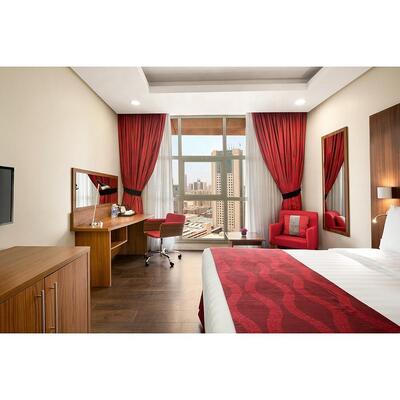 OEM/ODM Wyndham Ramada Inn Encore High Quality Deluxe Queen Hotel Bedroom Set Modern Wood Design for Business Hotel Furniture