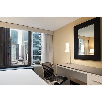 DoubleTree by Hilton Boutique Hotel Furniture Standard Bedroom Sets Queen Bed Solid Wood Modern Hotel Bedroom Furniture