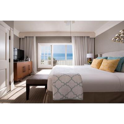 Curio Collection by Hilton 3-4 Star Custom Melamine Hotel Furniture Designs Durable Condo Tv Wall Panel Hotel Bathroom Furniture