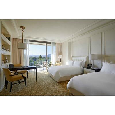 Factory Sale Signia by Hilton Boutique Wood Hotel Furniture King Size Bed Frame Luxury Hotel Furniture